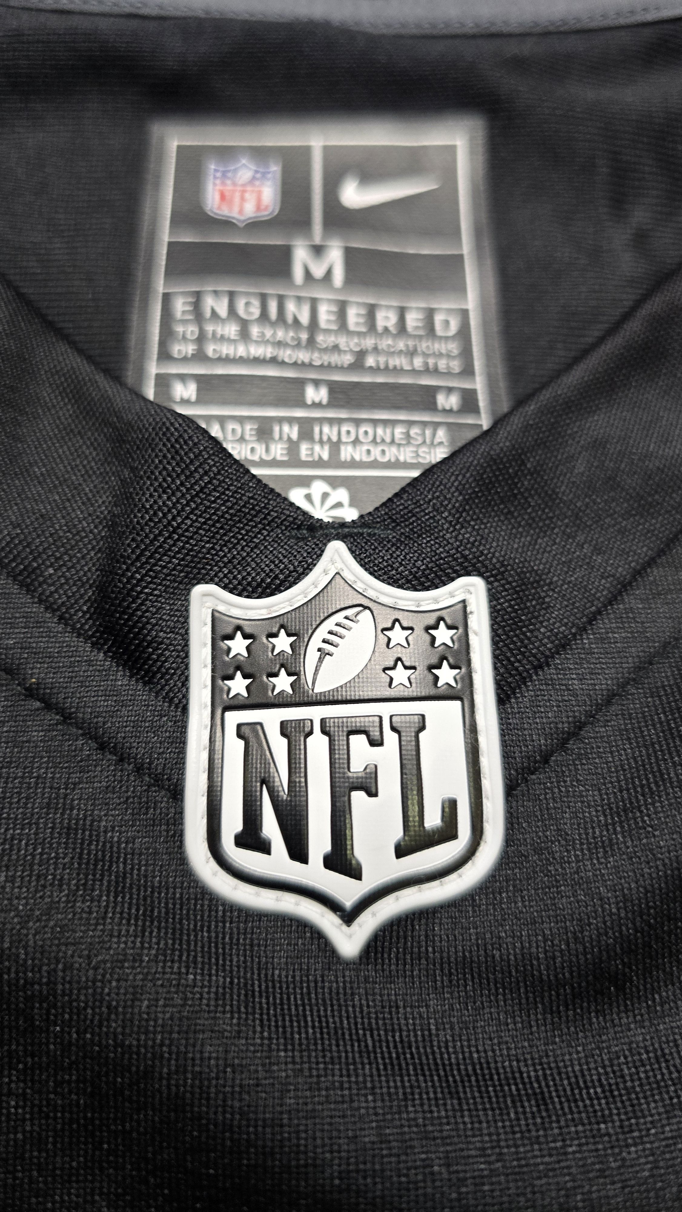 Nike Jalen Hurts #1 Eagles Nike Super Bowl LIX Champions Jersey Size US M / EU 48-50 / 2 - 16 Thumbnail