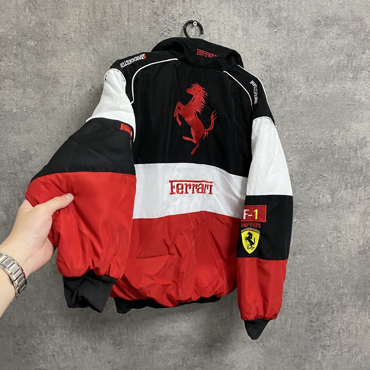Ferrari × Puma Vintage Ferrari Motorcycle Racing Jacket Big Logo F1 Size US L / EU 52-54 / 3 - 10 Thumbnail