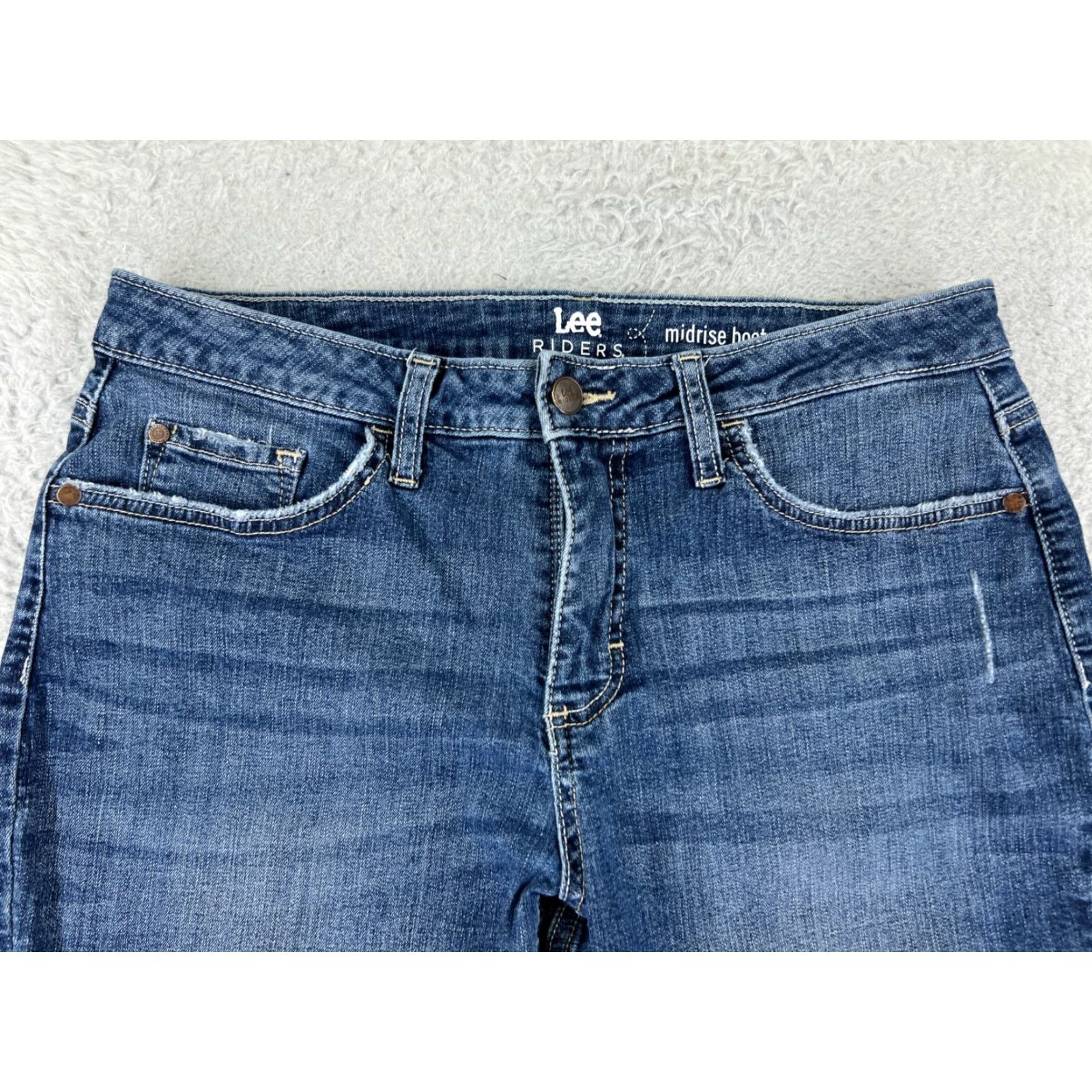 Lee Lee Jeans Women's Blue Denim Straight Low Rise Cotton 27x28 Regular 6 Inseam 28 Pockets Button Logo USA Made Jeans Size 28" / US 6 / IT 42 - 6 Thumbnail