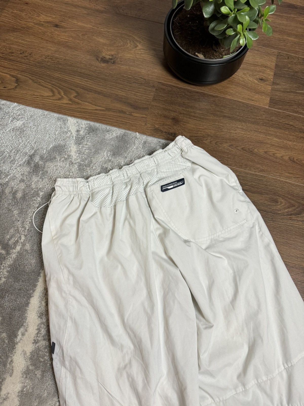 00s Nike Vintage Nylon Joggers Drill Pants Y2K