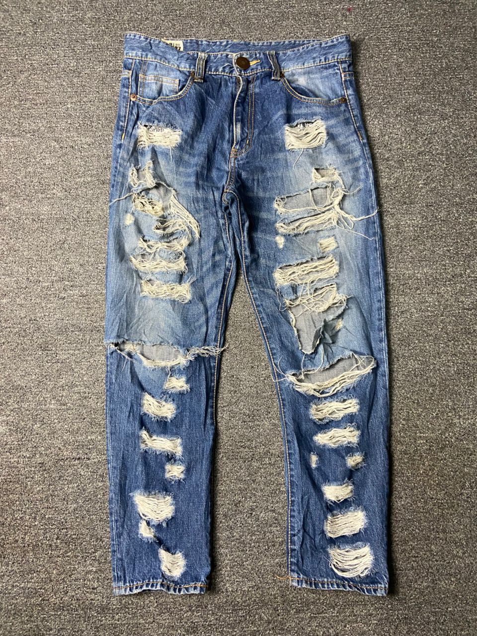 Japanese Brand Co&Lu Brand Distressed Denim Ripped Jeans (158) Size US 32 / EU 48 - 1 Thumbnail
