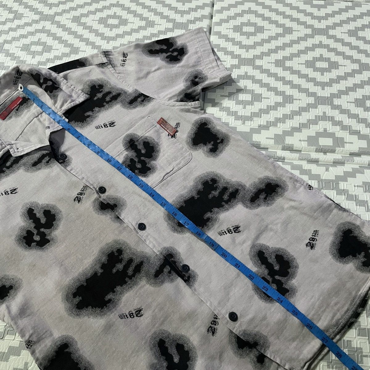 If Six Was Nine × KMRii × Le Grande Bleu (L.G.B.) 🔥291295 Homme pattern logo shirt Size US M / EU 48-50 / 2 - 9 Thumbnail