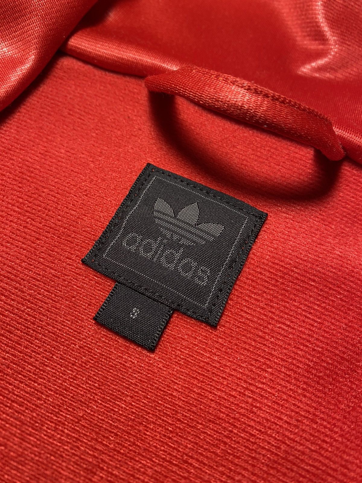 Adidas × Vintage Vintage 00’s Y2K Adidas Chile62 Waxed Shine Zip Sweatshirt Size US S / EU 44-46 / 1 - 11 Thumbnail