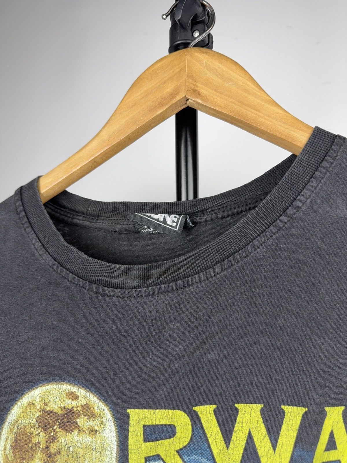 Vintage Vintage 90s Animal Native Norway Wolf Moon Graphic Tee Size US L / EU 52-54 / 3 - 13 Thumbnail