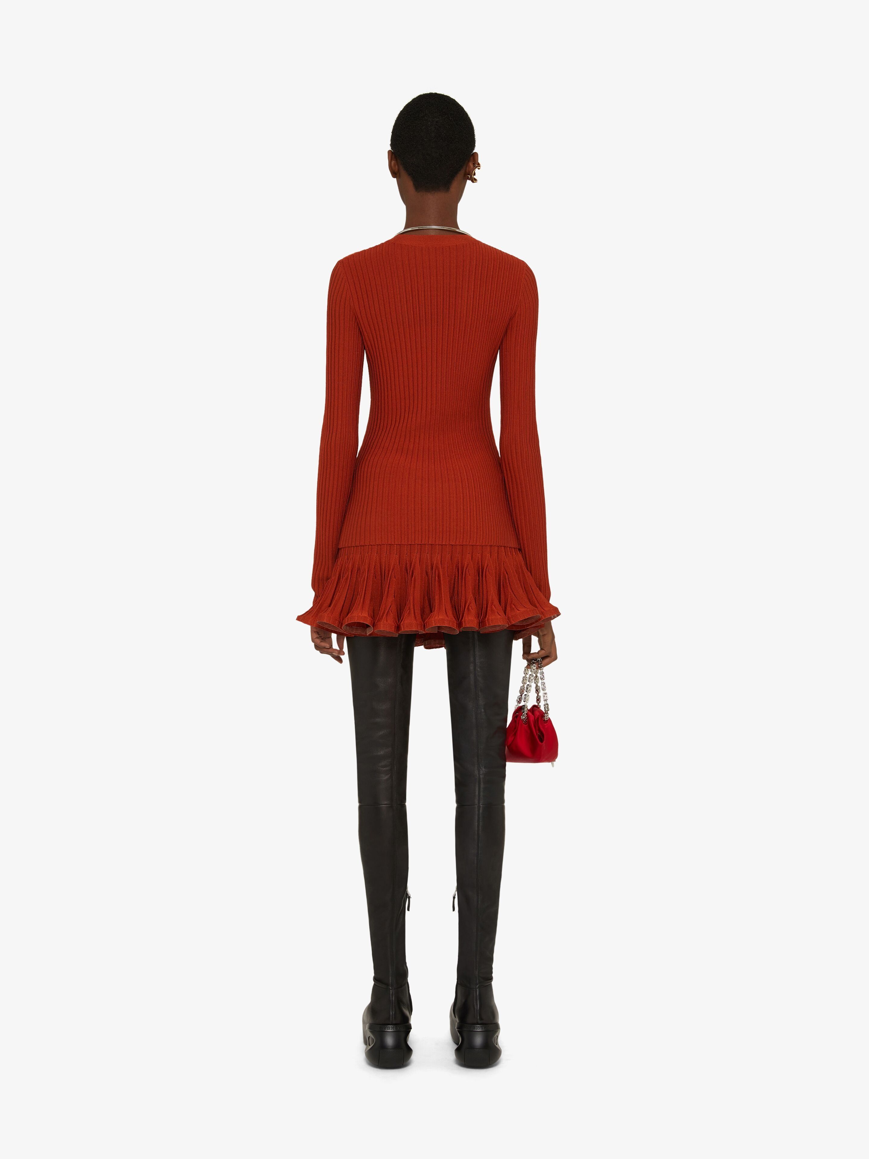 Givenchy o1y0925 Mini Skirt in Red Size 28" / US 6 / IT 42 - 4 Thumbnail