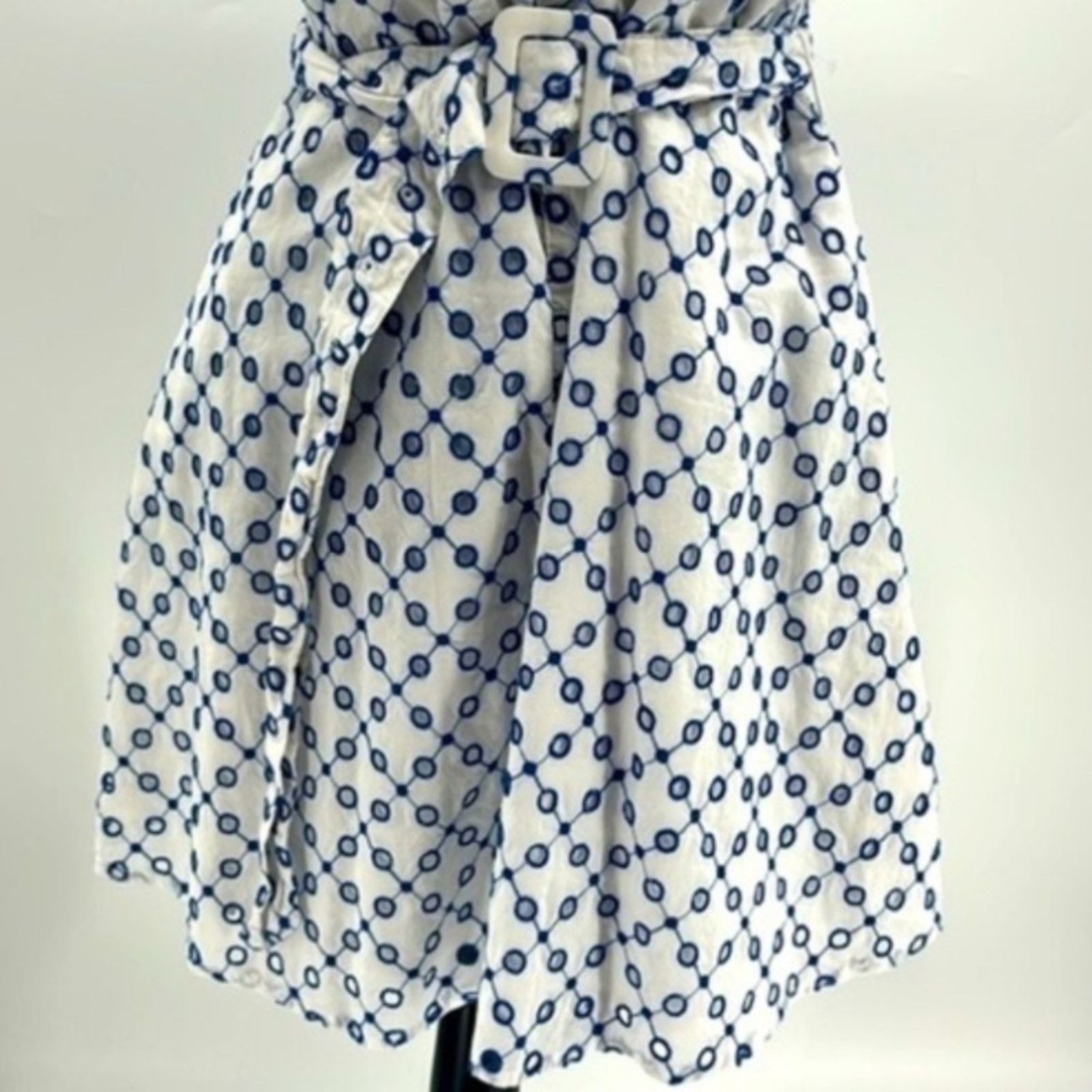 ALEXIS Alexis x Target Blue & White Tulip Eyelet‎ Dress Small EUC Size S / US 4 / IT 40 - 12 Thumbnail