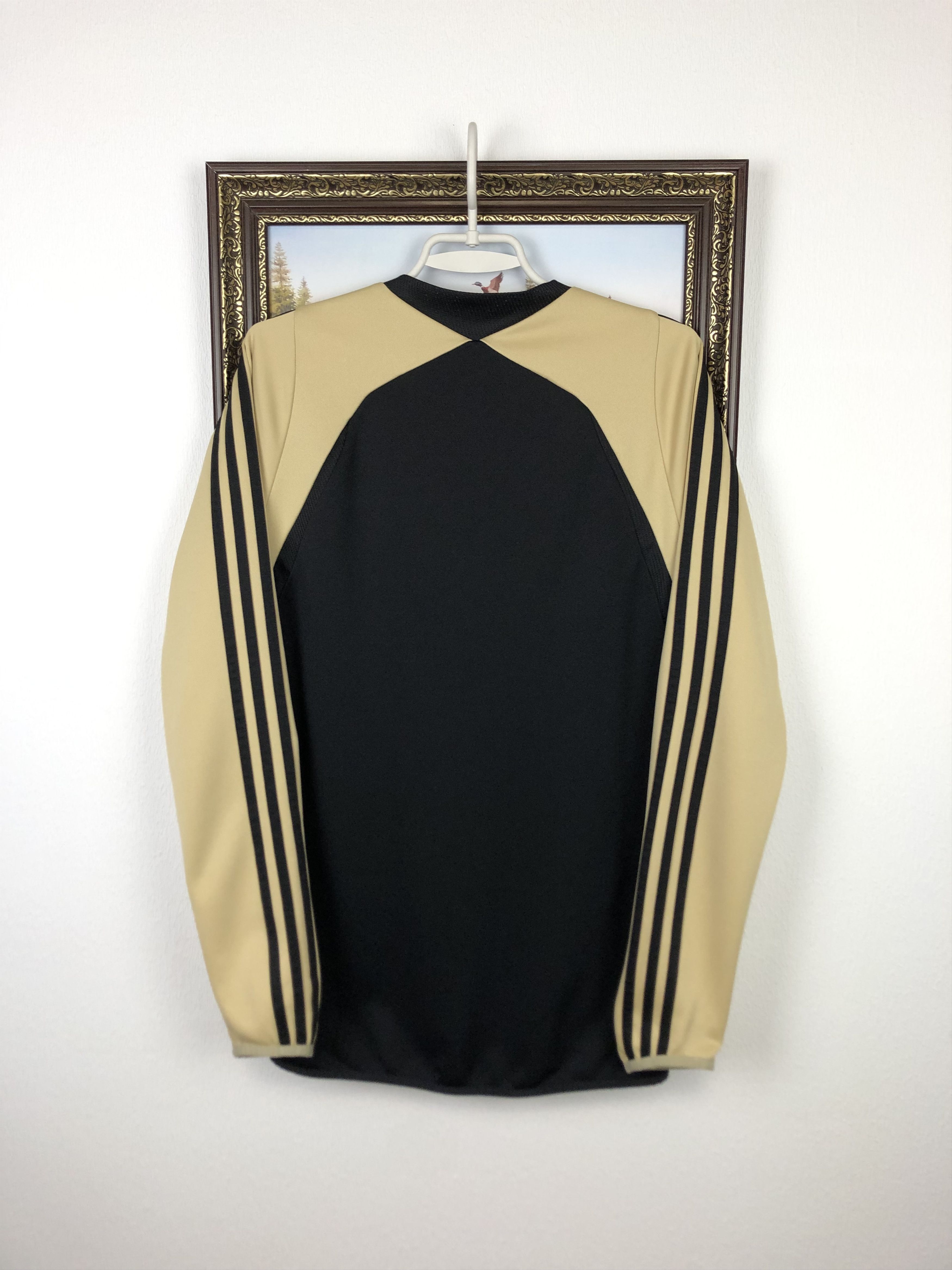 Adidas Vintage Adidas Liverpool Football Train Sweatshirt Track Top Size US M / EU 48-50 / 2 - 9 Thumbnail