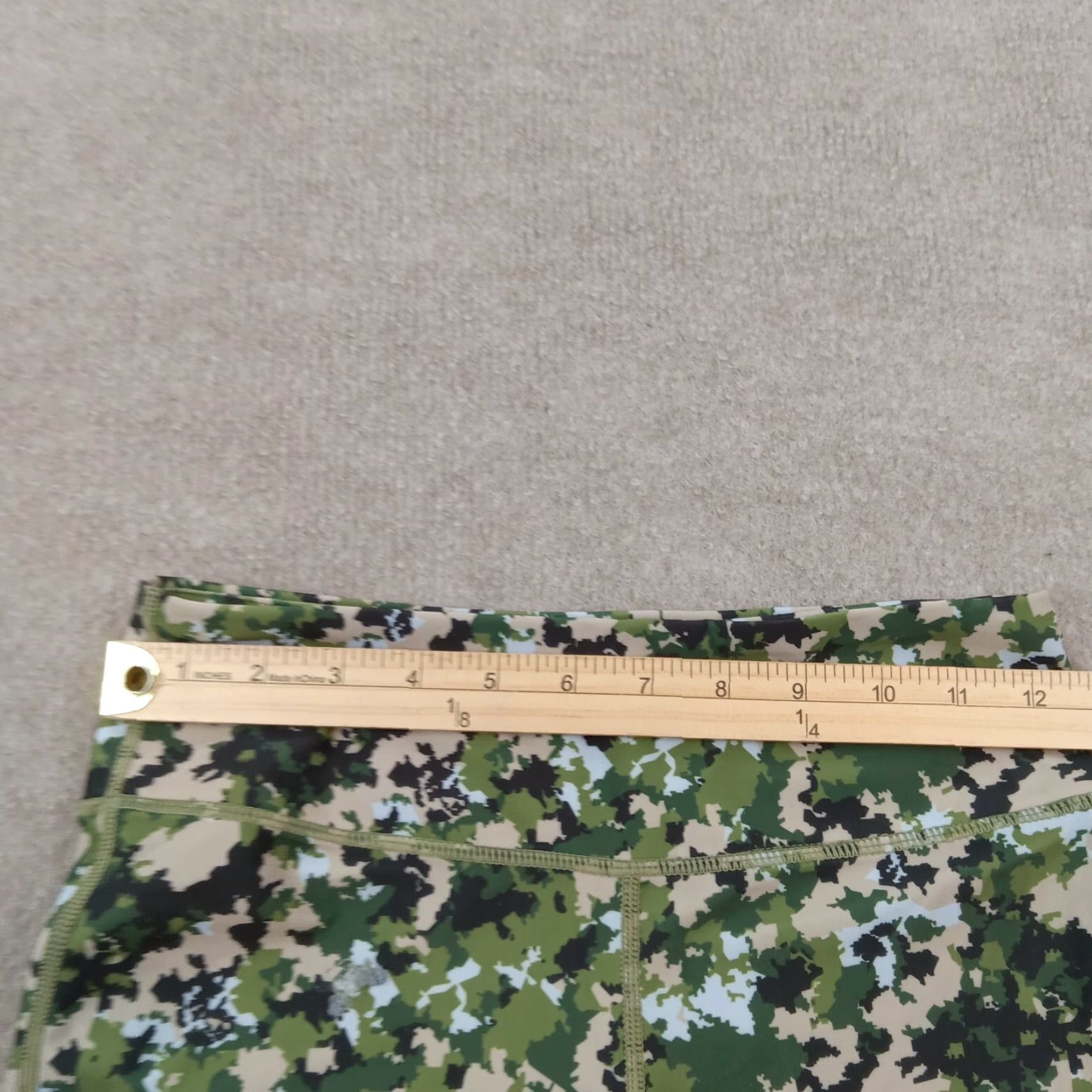 Vintage Phat Buddha Green Camo Capri Leggings Womens Small Athletic Stretch Activewear Yoga Pants Size 24" / US 00 / IT 34 - 7 Thumbnail