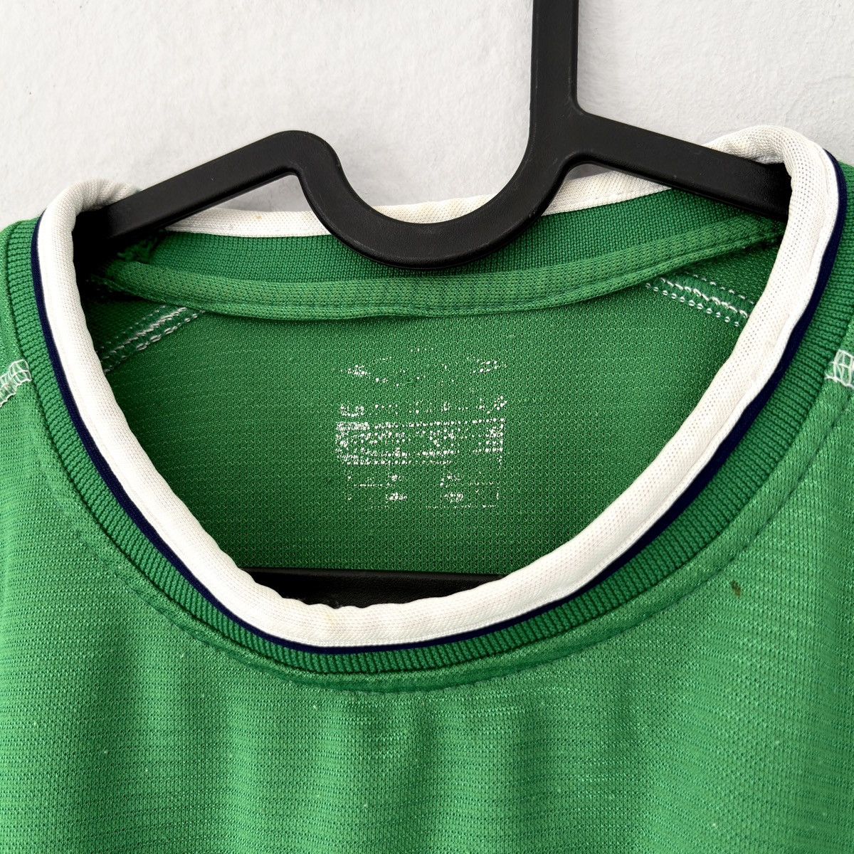 Umbro 2001 2003 Ireland National Umbro Vintage Home Soccer Jersey Size US XL / EU 56 / 4 - 5 Thumbnail