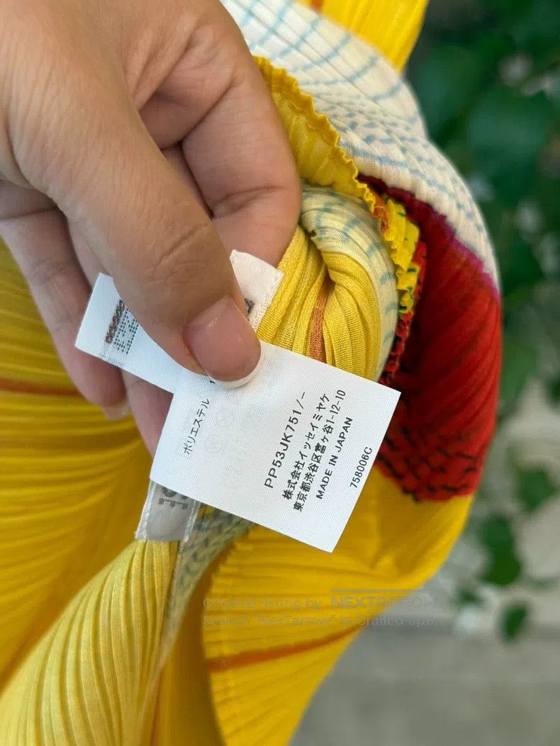 Issey Miyake Issey Miyake size:one size Aoyama Limited Yellow Illustrat Size XXS / US 00 / IT 34 - 5 Thumbnail