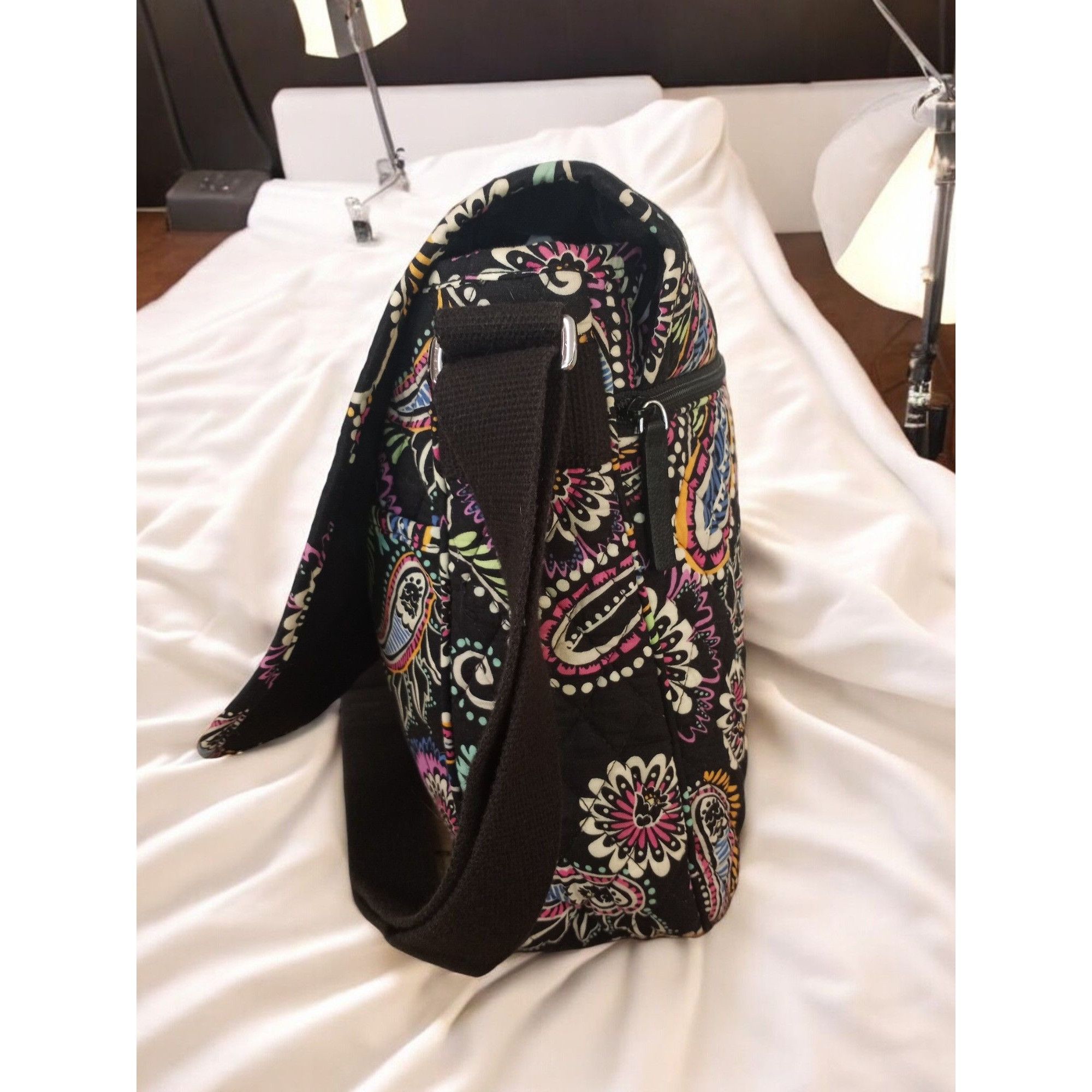Vera Bradley Vera Bradley Black Paisley Foldover Laptop Book Bag. Size ONE SIZE - 3 Thumbnail