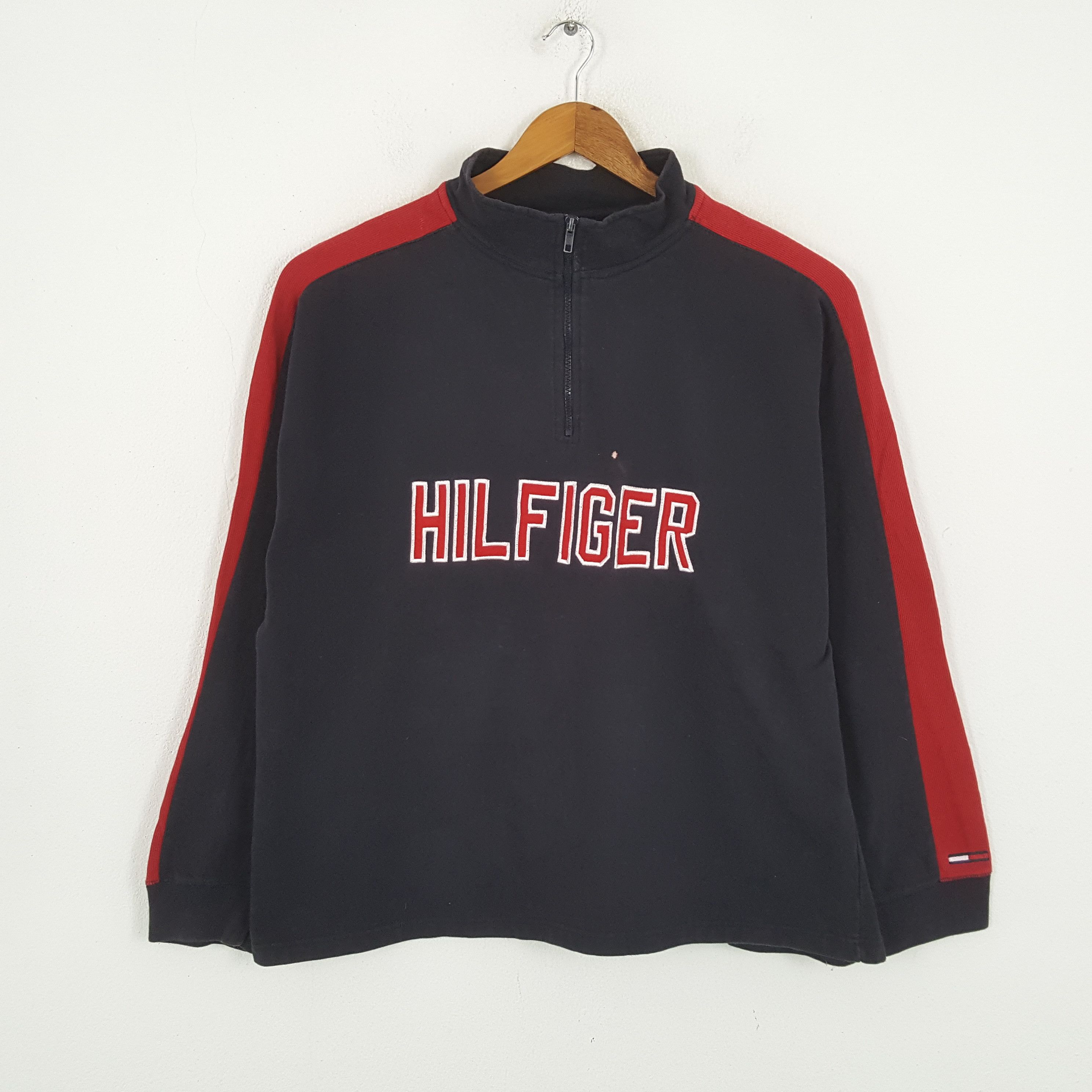 Tommy Hilfiger × Tommy Jeans × Vintage Vintage TOMMY HILFIGER Streetwear Skateboard Sweatshirt Size US XL / EU 56 / 4 - 1 Thumbnail