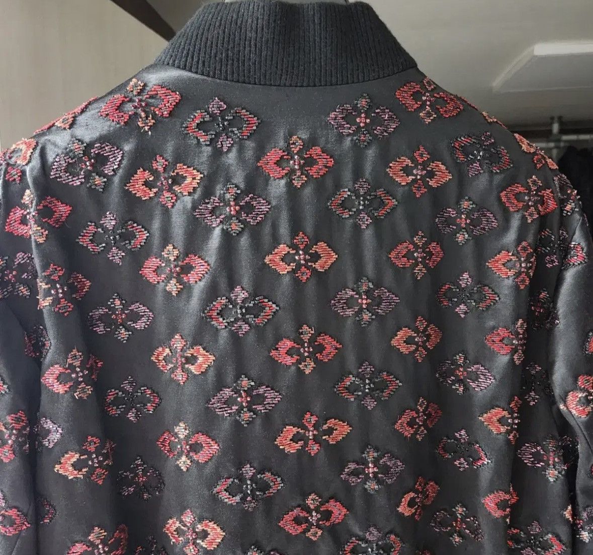 Saint Laurent Paris Saint laurent cashmere blending coiled bomber jacket sz52 Size US L / EU 52-54 / 3 - 6 Thumbnail