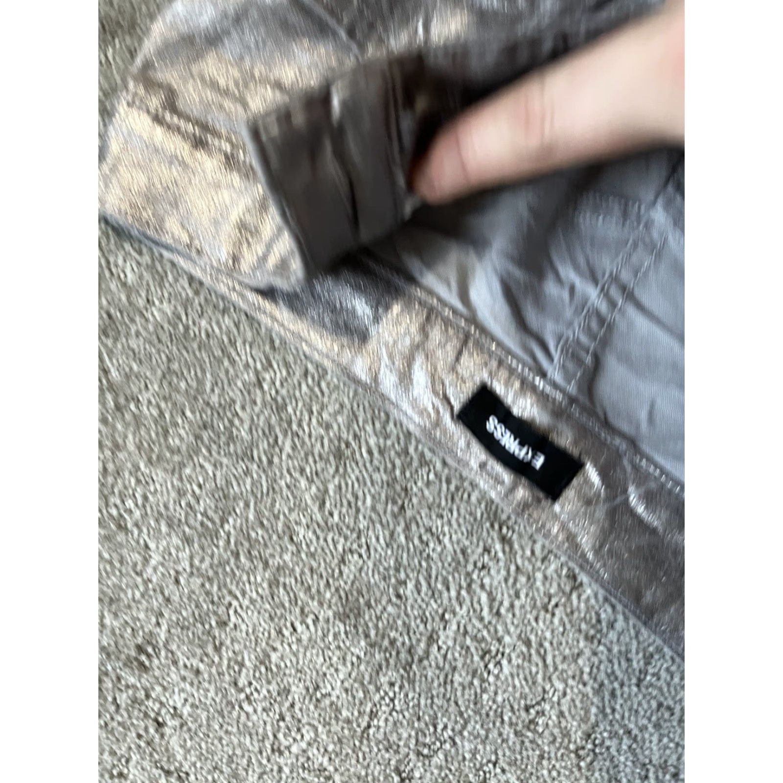 Express VINTAGE Express Jeans Women 2R Slim Skinny High Rise Silver Shimmer Stretch Denim Pants Regular Rise Metal Theme 2000s (If applicable) Size 26" / US 2 / IT 38 - 5 Thumbnail