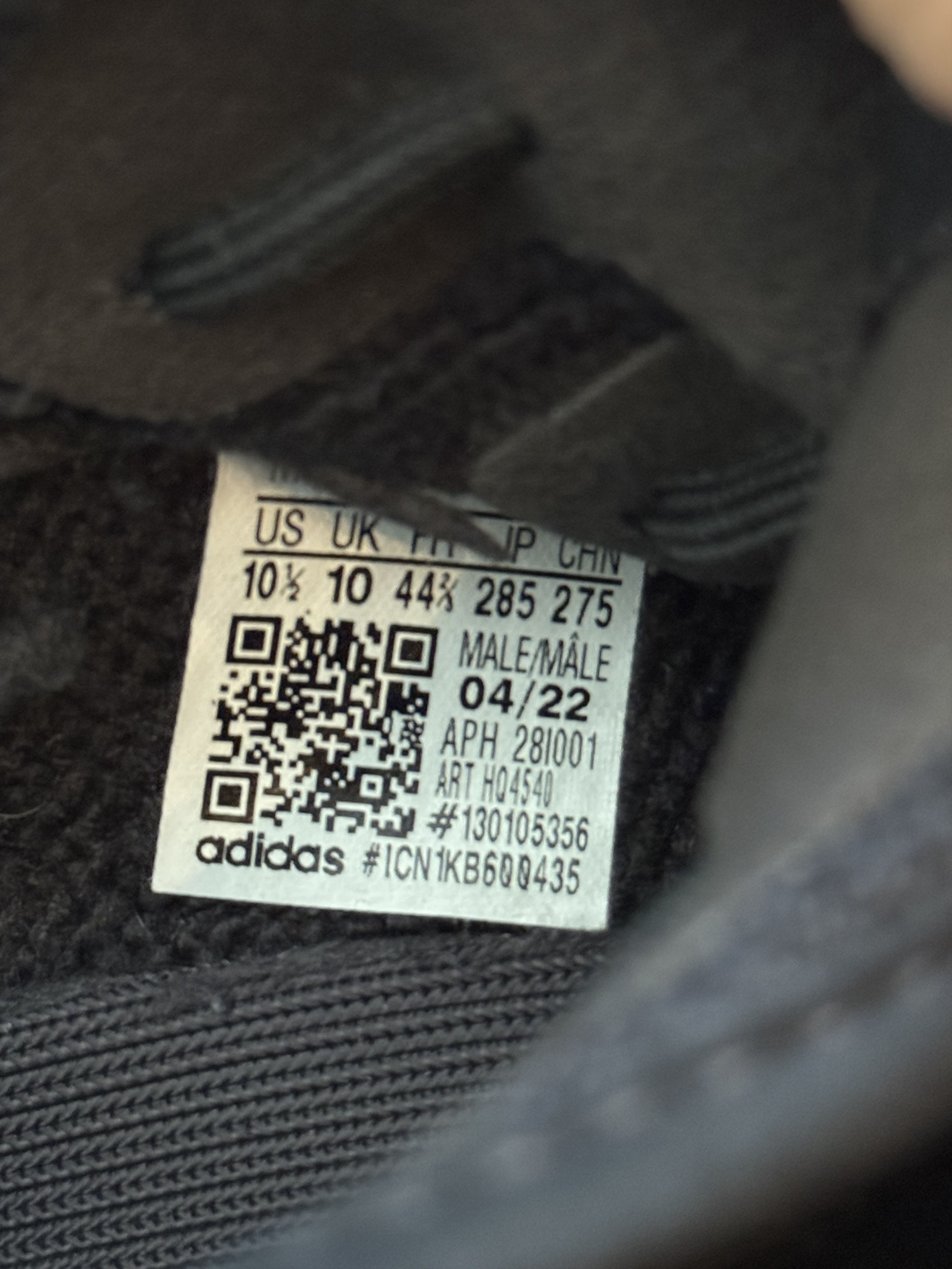 Yeezy Yeezy 350 v2 “Onyx” Size US 10.5 / EU 43-44 - 4 Thumbnail