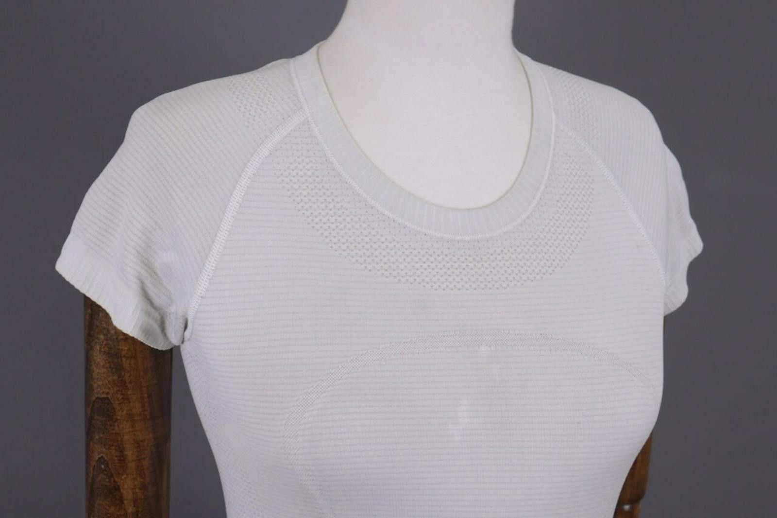 Lululemon Lululemon Athletica White Top Pullover Shirt Size 4 Size S / US 4 / IT 40 - 9 Thumbnail
