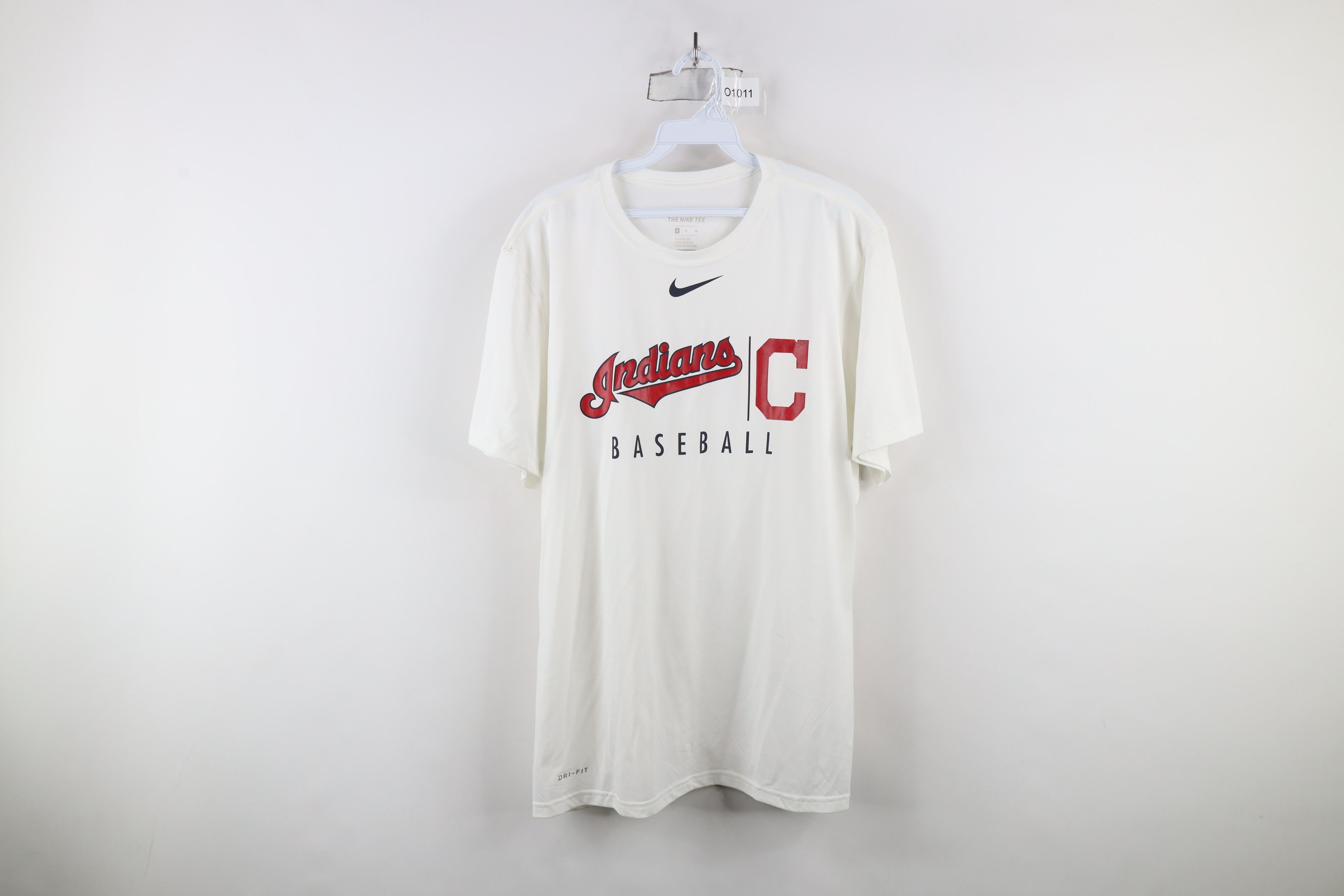 Nike × Vintage Nike Travis Scott Center Swoosh Cleveland Indians T-Shirt Size US XL / EU 56 / 4 - 1 Thumbnail