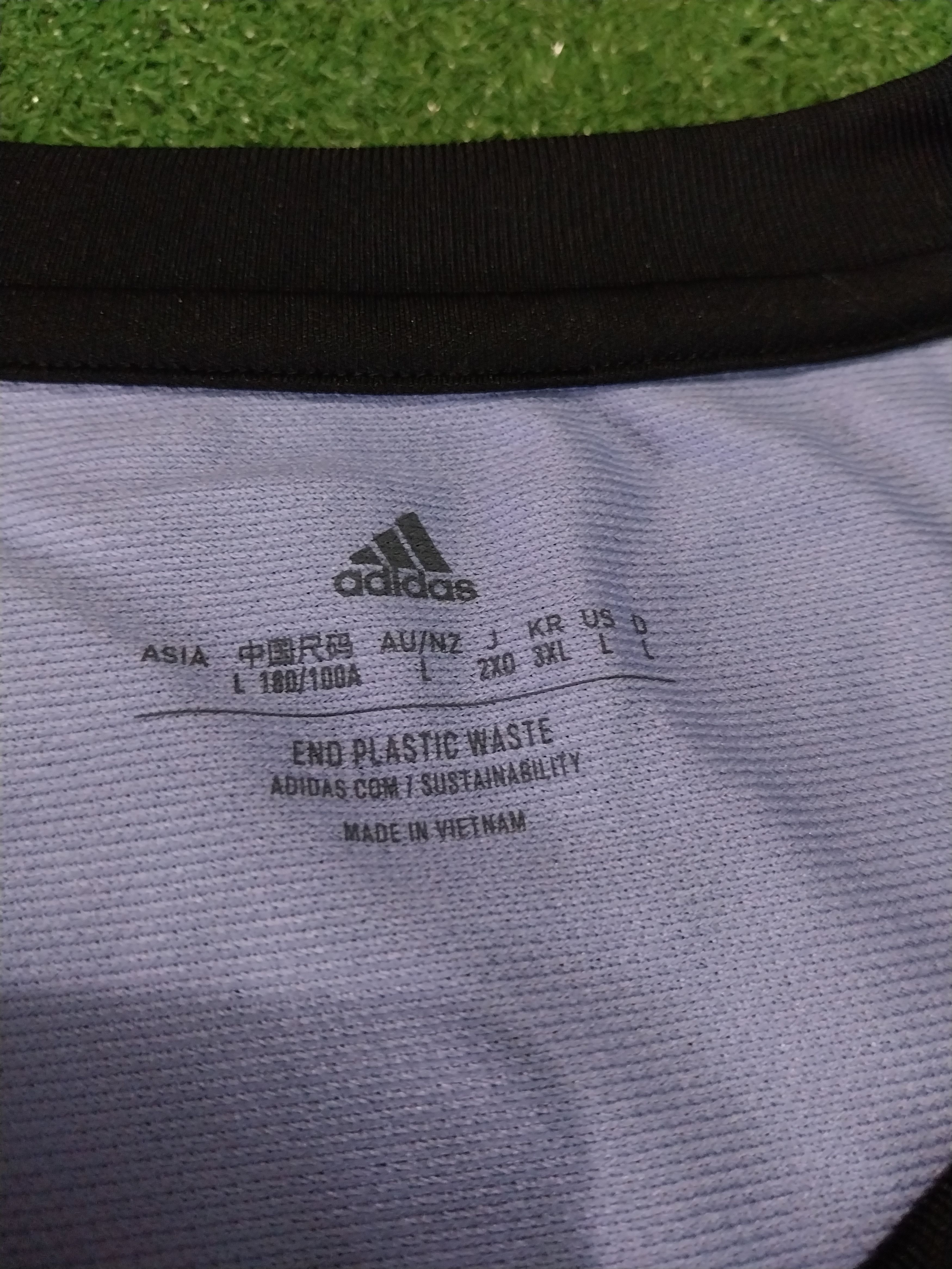 Adidas Real madrid away 2022/2023 federico valverde jersey football Size US L / EU 52-54 / 3 - 4 Thumbnail