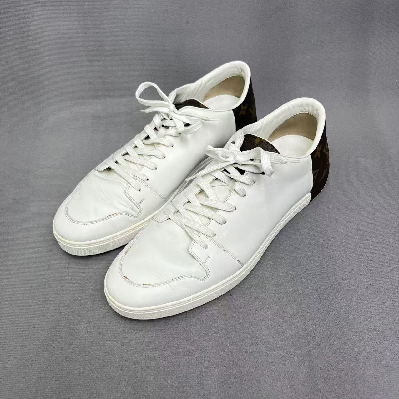 Louis Vuitton louis vuitton low-top leather sneakers in white Size US 10 / EU 43 - 1 Thumbnail