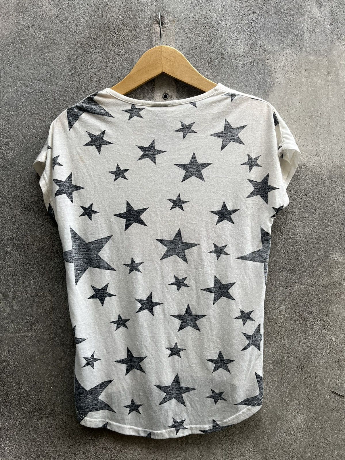 Dolce & Gabbana × SKIMS Supergirl Rhinestone Star Tee – DC Comics Y2K Size US M / EU 48-50 / 2 - 2 Thumbnail