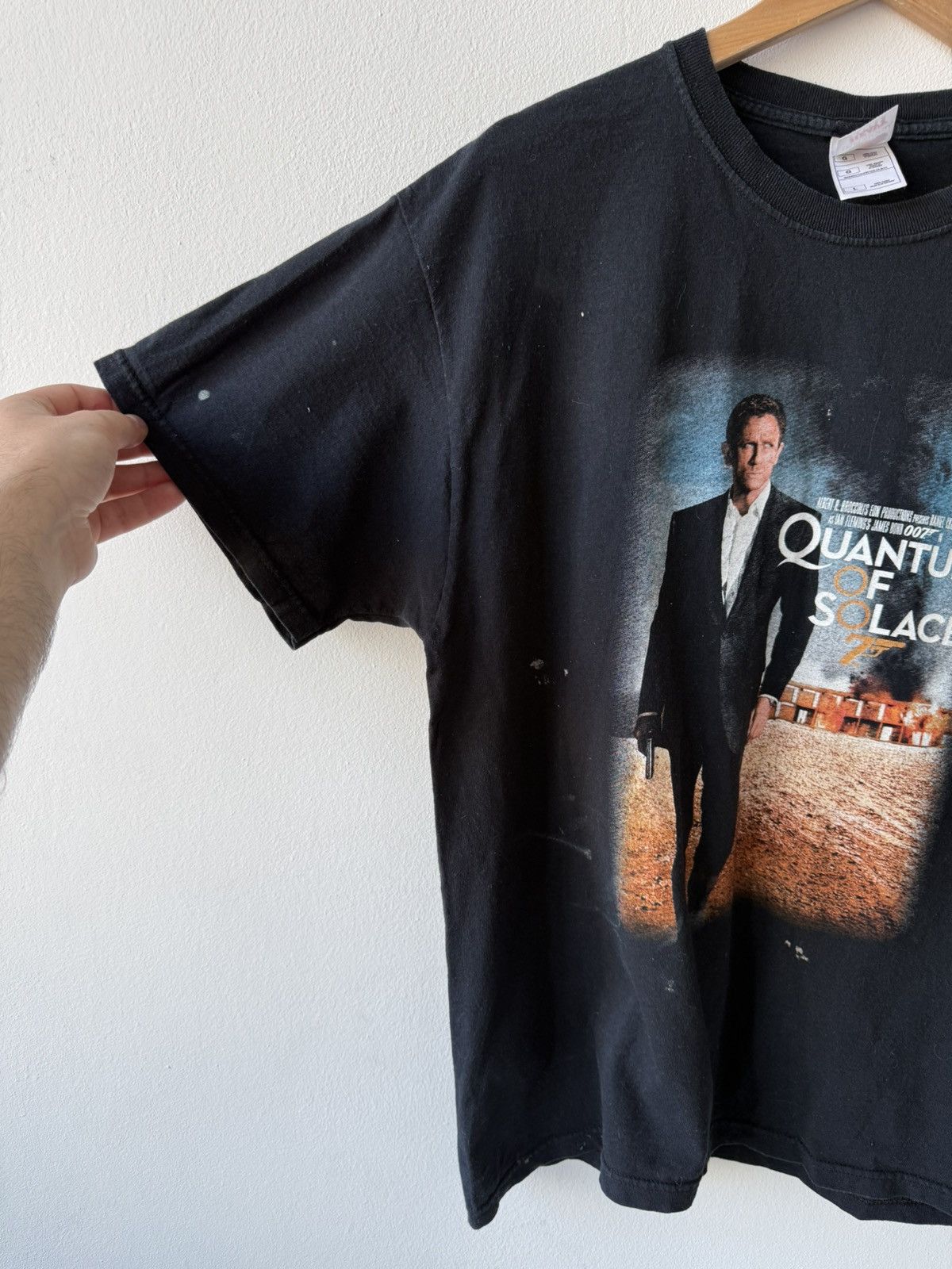 Other Quantum Of Solace James Bond Mens Vintage 2008 Movie T shirt Size US L / EU 52-54 / 3 - 5 Thumbnail