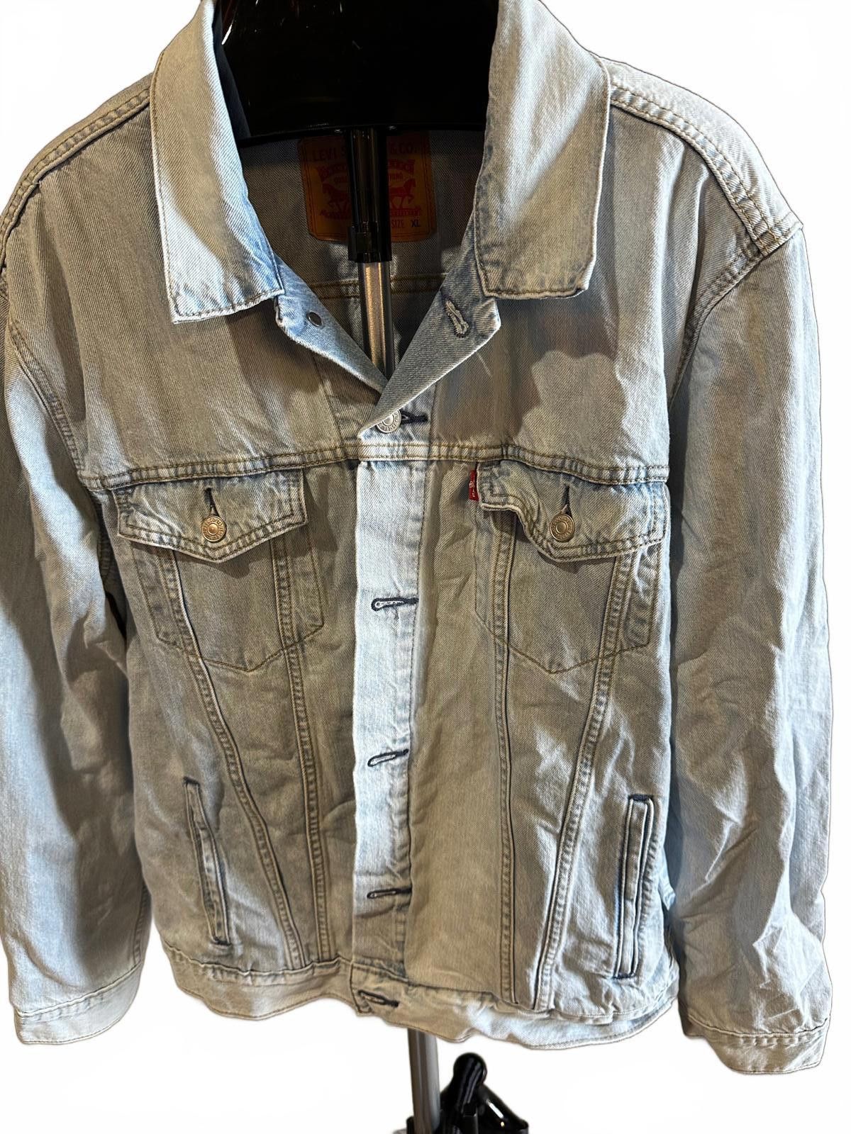 Other Levi’s Light Wash Denim Trucker Jacket XL (Type III Style) Size US XL / EU 56 / 4 - 1 Thumbnail