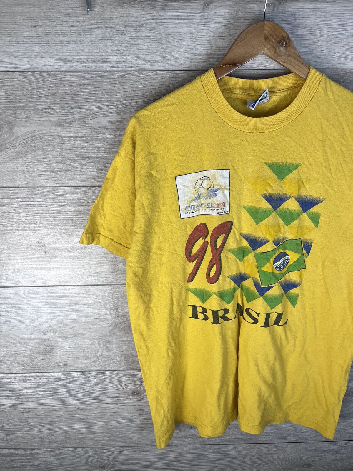 Umbro Mens t-shirt merch France 98 Coupe Ou Mande size L Brazil Size US L / EU 52-54 / 3 - 2 Thumbnail