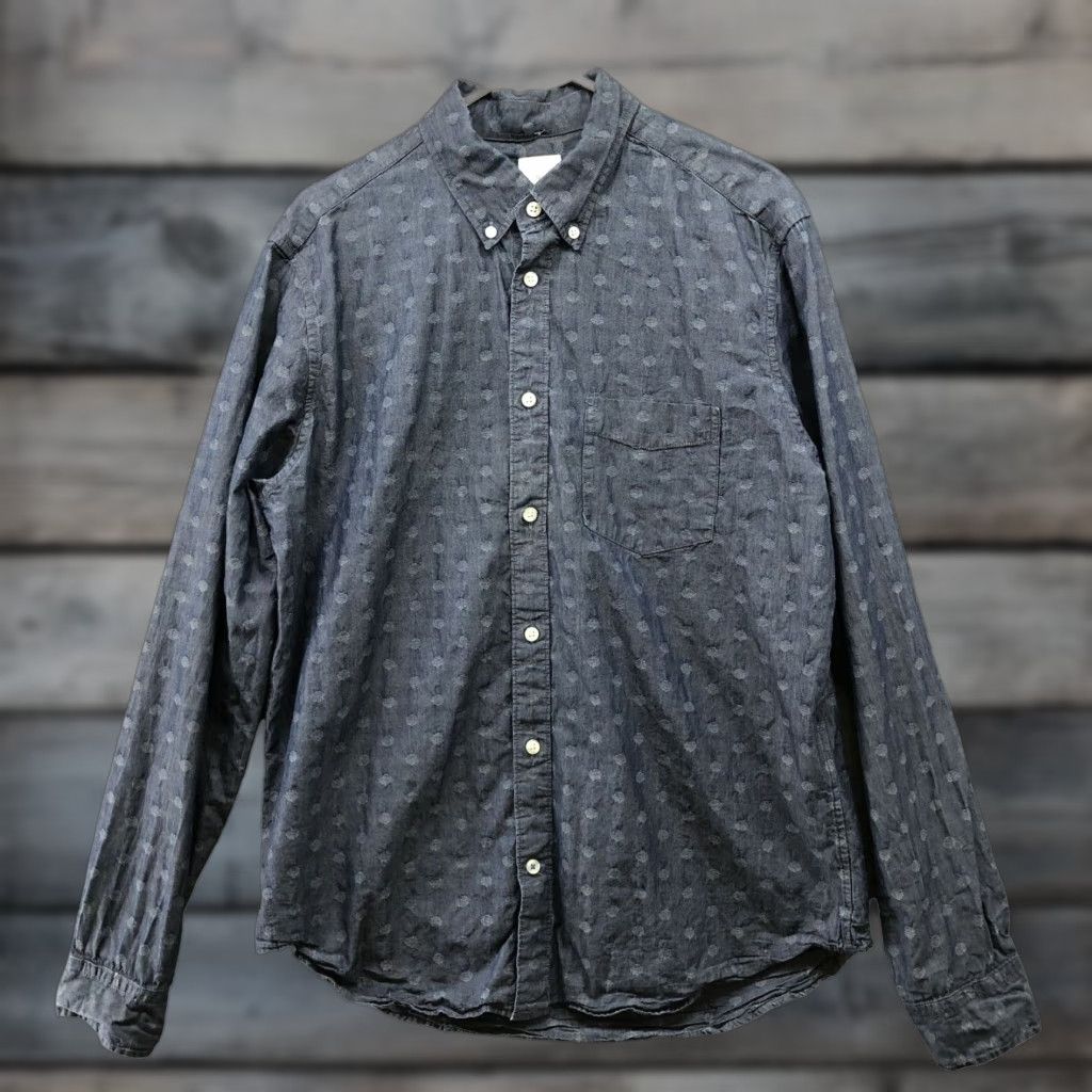 Gap Gap Mens Shirt L Button-Down Jacquard Dot Cotton Blue Long Sleeve Vintage-Inspired? (But we must output only title, no extra text) Size US L / EU 52-54 / 3 - 1 Thumbnail