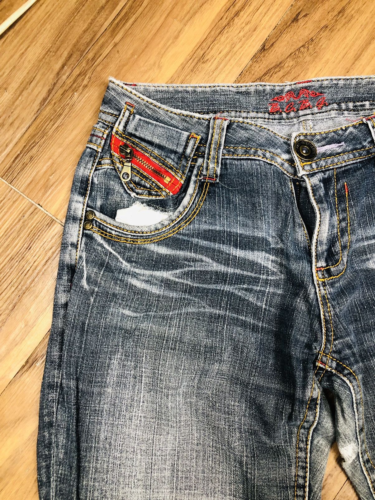 BCBGeneration B.CB.G. Bootcut Jeans (33) Size 29" - 5 Thumbnail