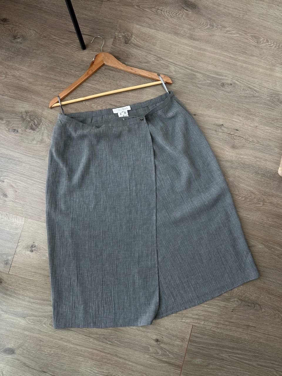 Escada × Vintage Vintage Escada Women’s Light Gray Skirt Size 32" / US 10 / IT 46 - 3 Thumbnail