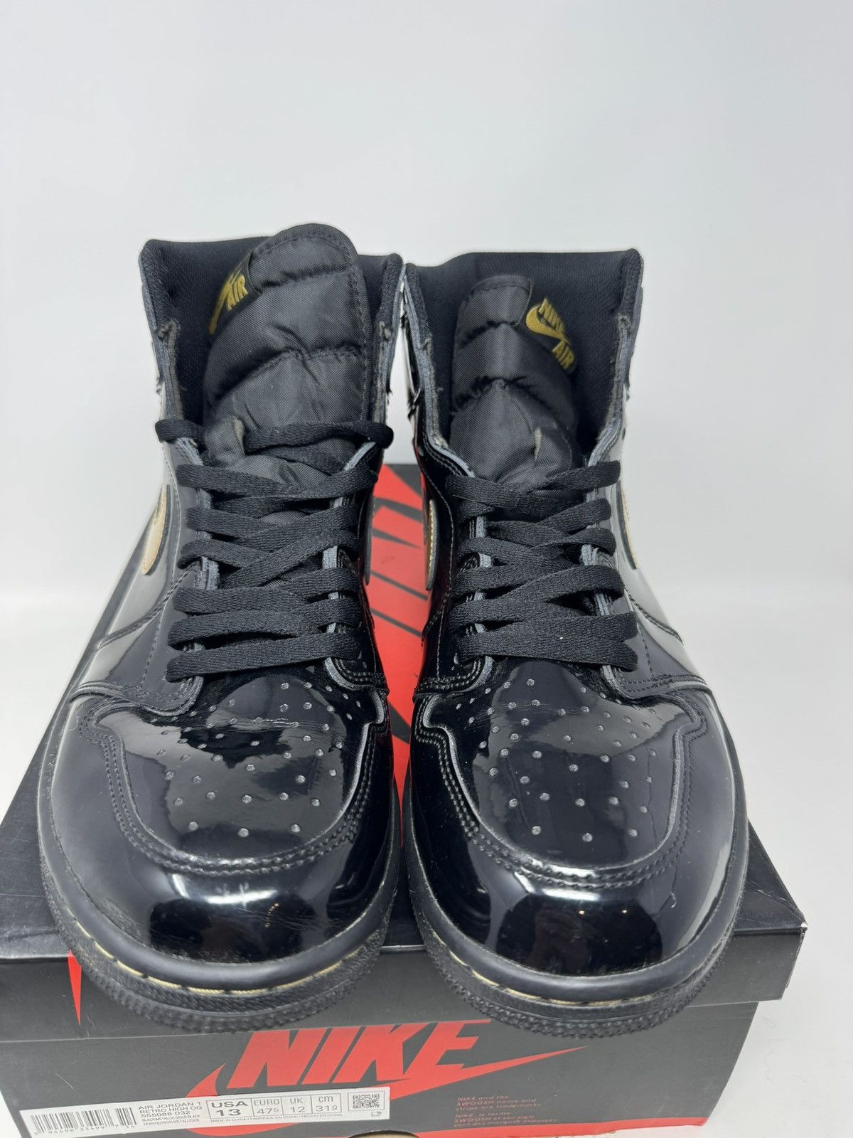 Jordan Brand Nike Air Jordan 1 Retro High Og Black Metallic Gold Size US 13 / EU 46 - 4 Thumbnail