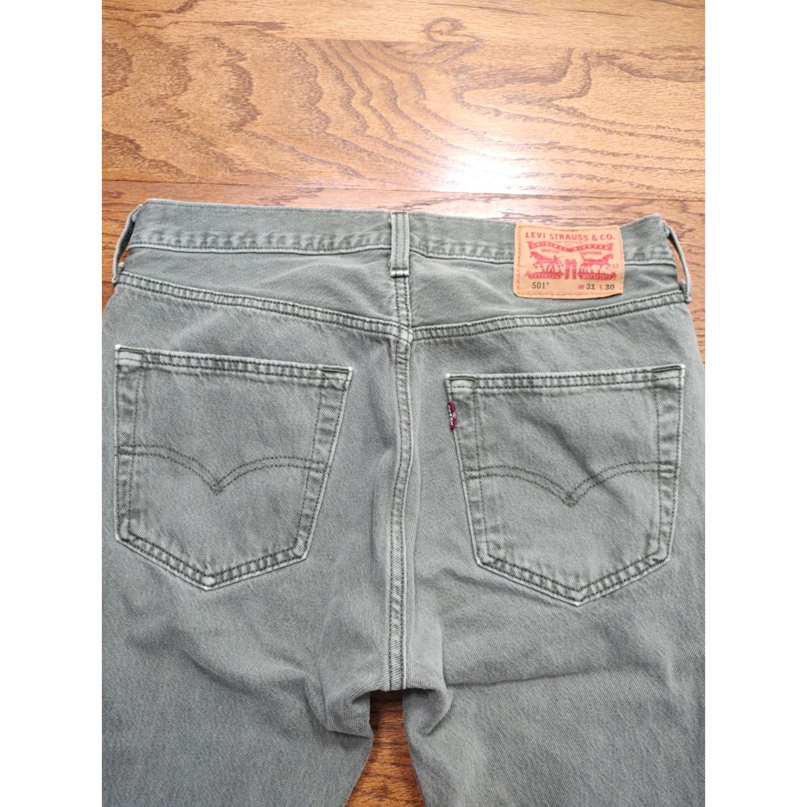 Levi's VINTAGE Levi's 501 Jeans Mens Fit 31x29 Green Original Fit Button Fly Straight Leg Size US 31 - 3 Thumbnail