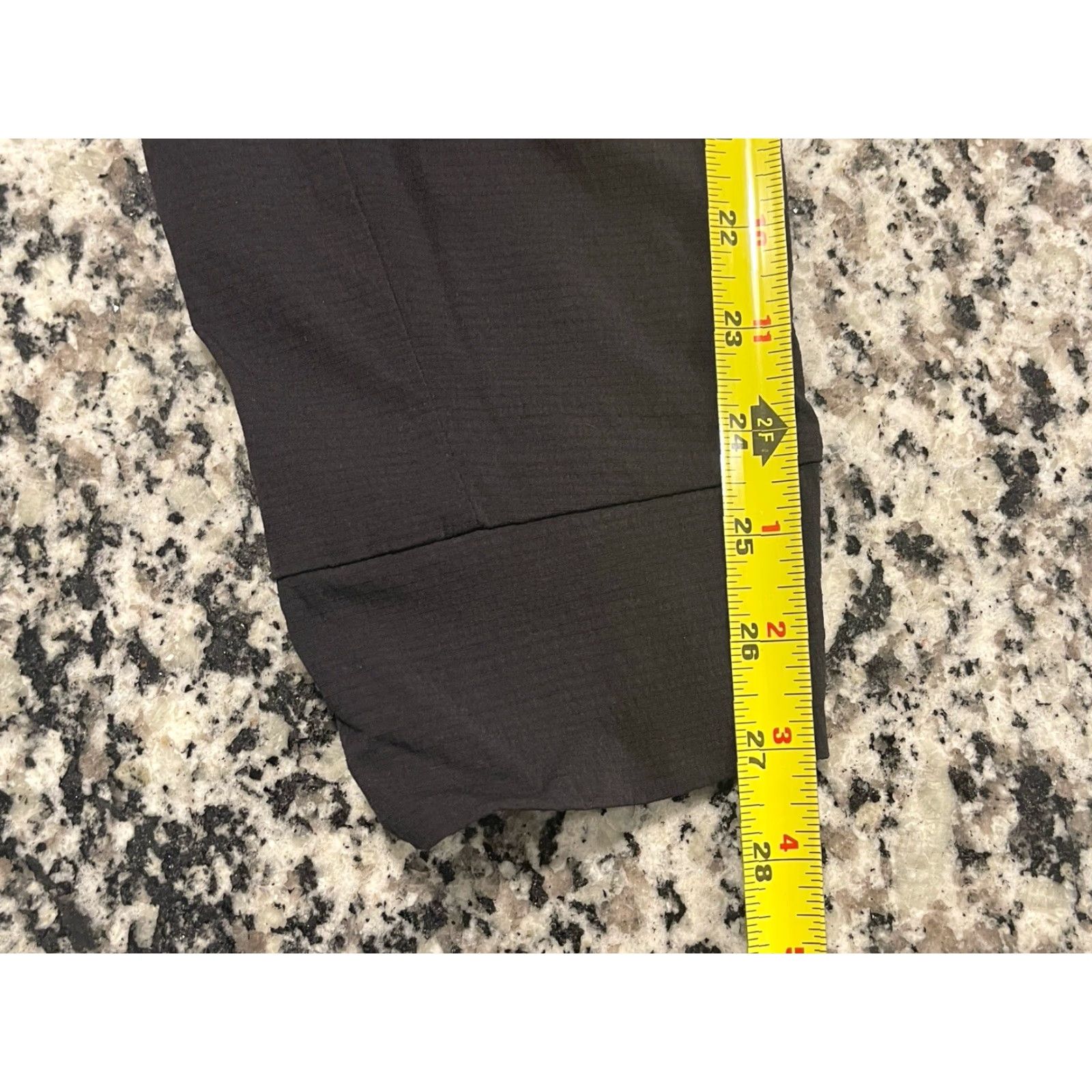 Athleta Athleta Trekkie North Jogger Pants Womens 4 Black Size 27" / US 4 / IT 40 - 5 Thumbnail