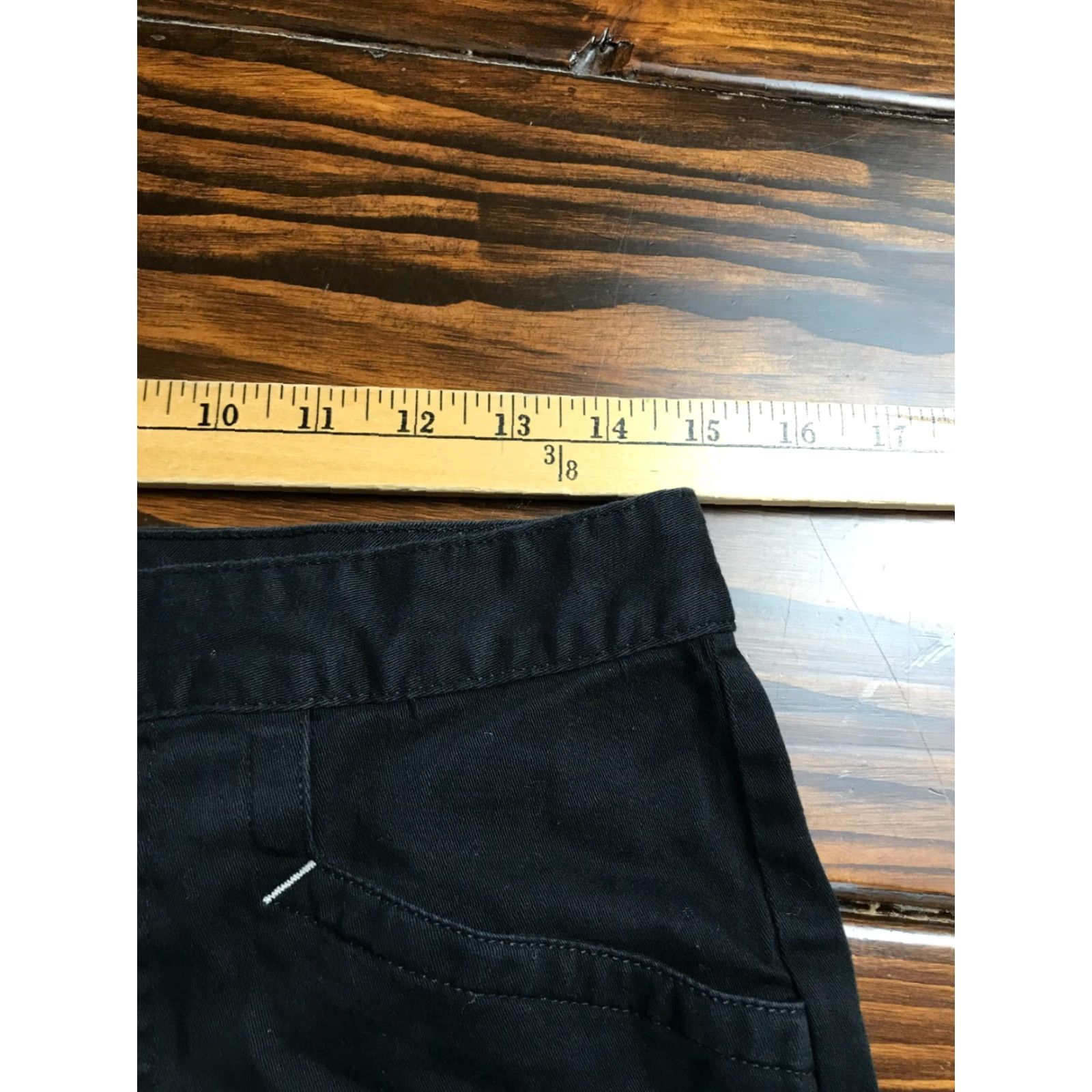 Vintage St. John's Bay Shorts Women's 8 Black Stretch Casual Pockets Denim Vintage No Size 30" / US 8 / IT 44 - 3 Thumbnail