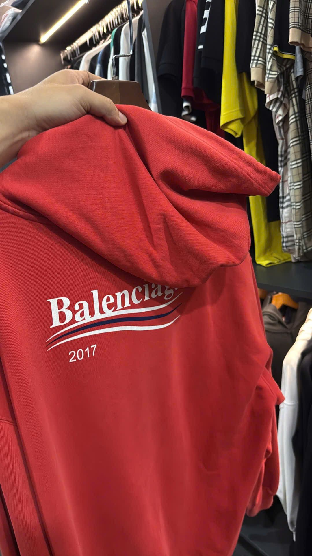 Balenciaga BALENCIAGA HOODIE Size US XL / EU 56 / 4 - 1 Thumbnail