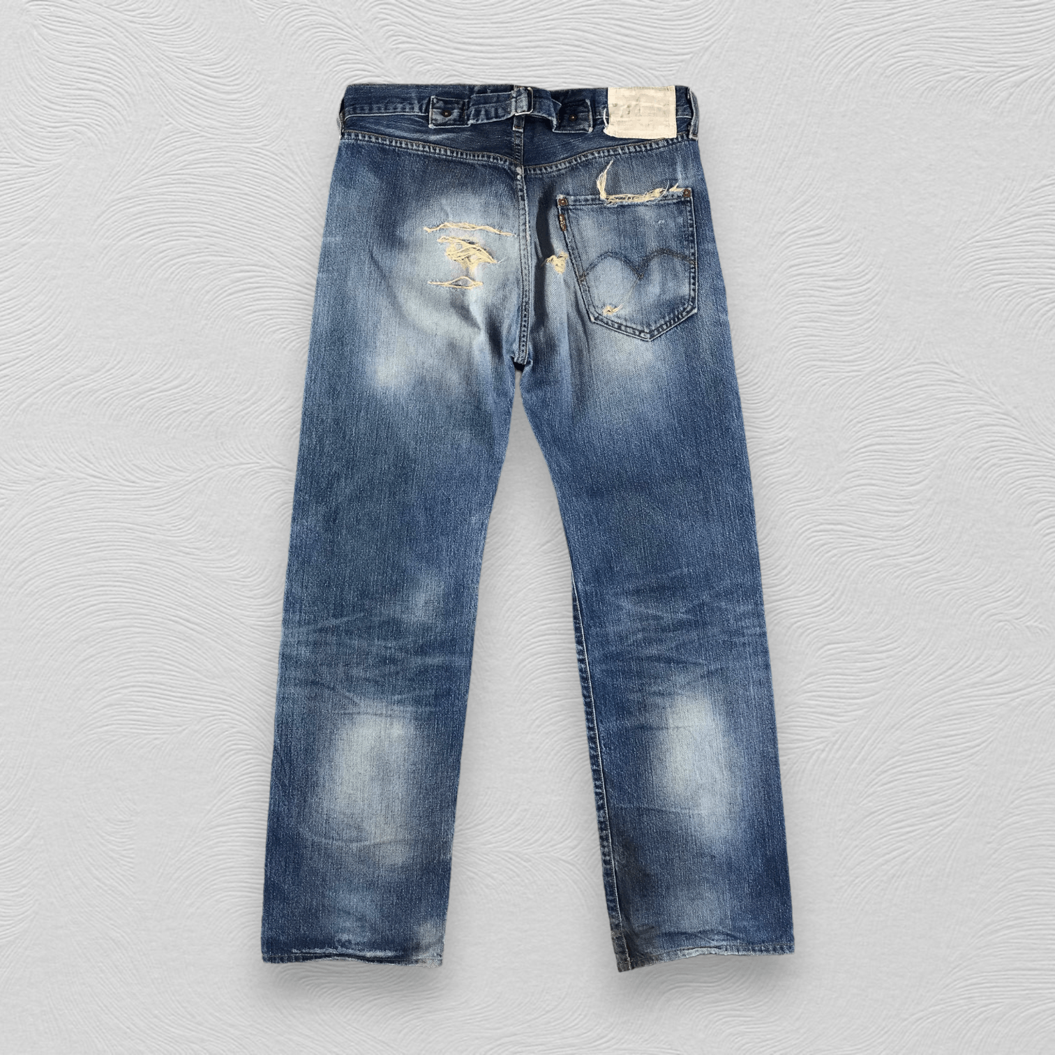 Levi's Vintage Levis 201 Jeans Dirty Distressed Denim KJ1900 Size US 32 / EU 48 - 2 Thumbnail