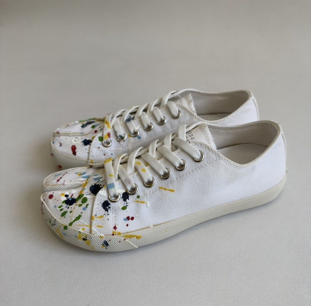 Maison Margiela S/S 19 ‘Paint Splat’ Canvas Tabi Sneakers Size US 7 / IT 37 - 4 Thumbnail