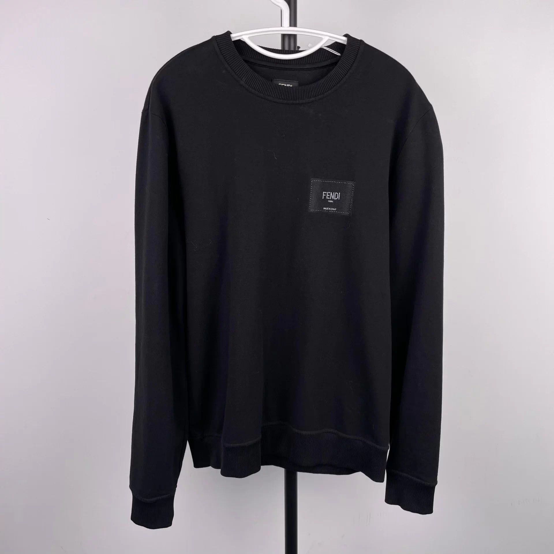 Fendi FENDI Chest Logo Black L Cotton Sweatshirt Size US L / EU 52-54 / 3 - 1 Thumbnail