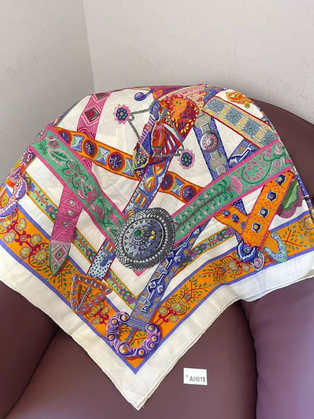 Hermes HERMES Unicorn Song Scarf 140x140 Tag Missing Tag cut off Size ONE SIZE - 1 Thumbnail