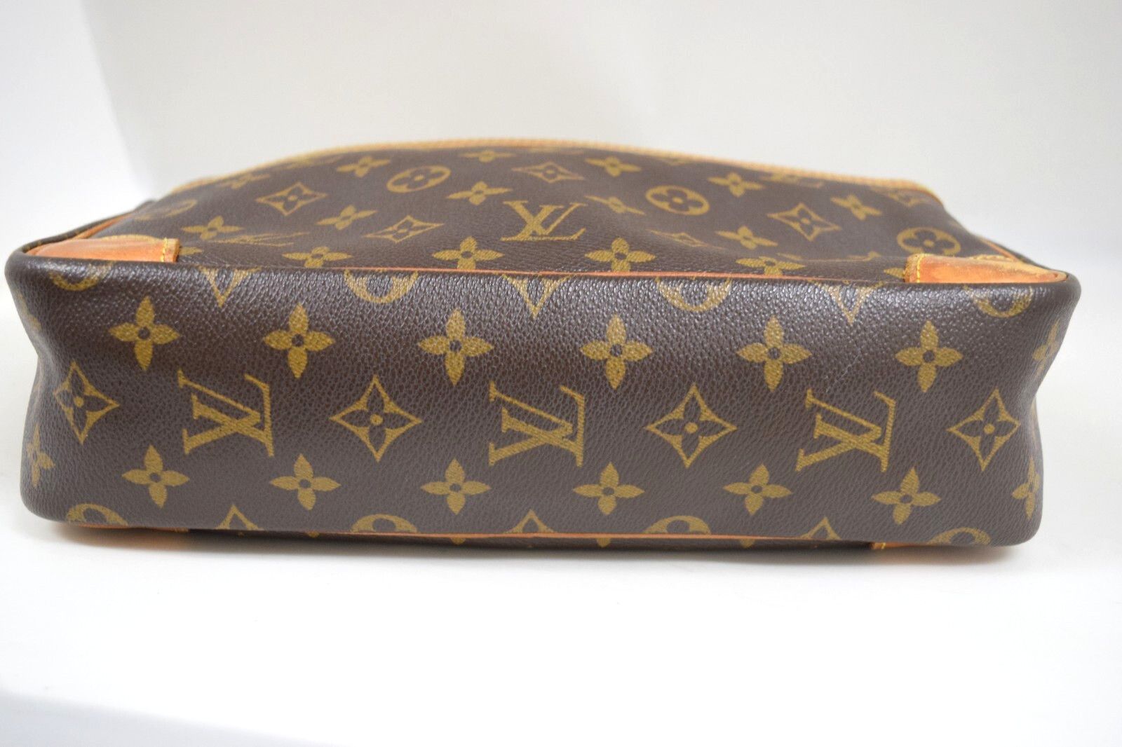 Louis Vuitton Louis Vuitton Trocadero 30 Crossbody Bag Monogram M51272 Size ONE SIZE - 5 Thumbnail