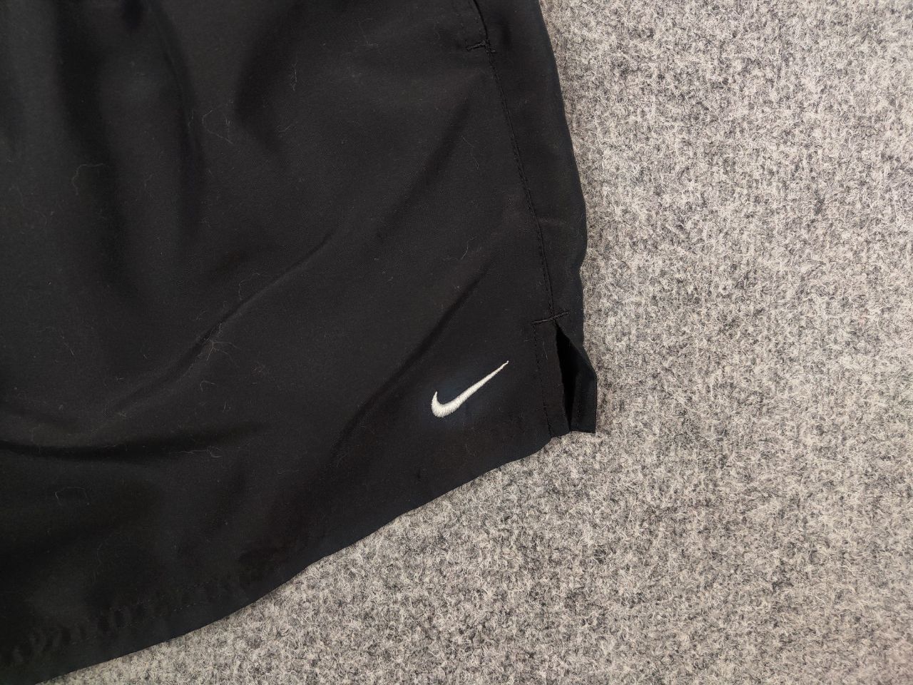 Nike Vintage Nike Swoosh Black Casual Y2K Style Shorts Size US 32 / EU 48 - 12 Thumbnail
