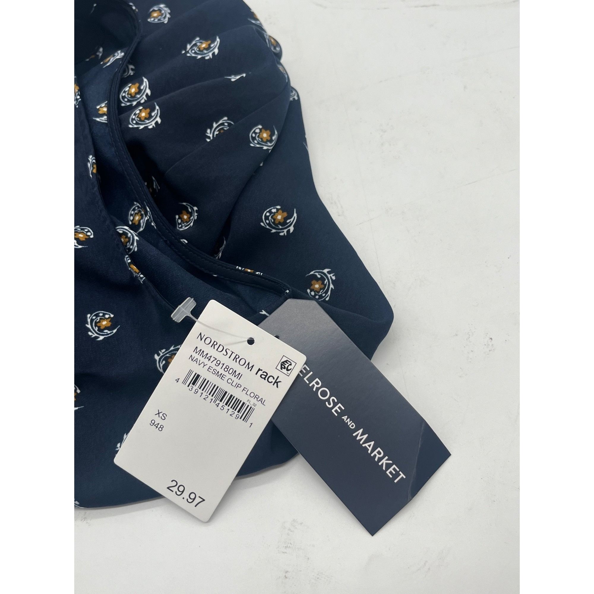 Other Melrose and Market Cinched Front Top In Navy Esme Clip Flora Size XS / US 0-2 / IT 36-38 - 7 Thumbnail