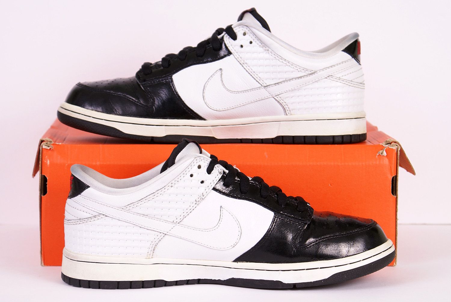 Nike 2007 Nike Dunk Low Premium JORDAN PACK TUXEDO White Black XI Size US 10.5 / EU 43-44 - 2 Thumbnail