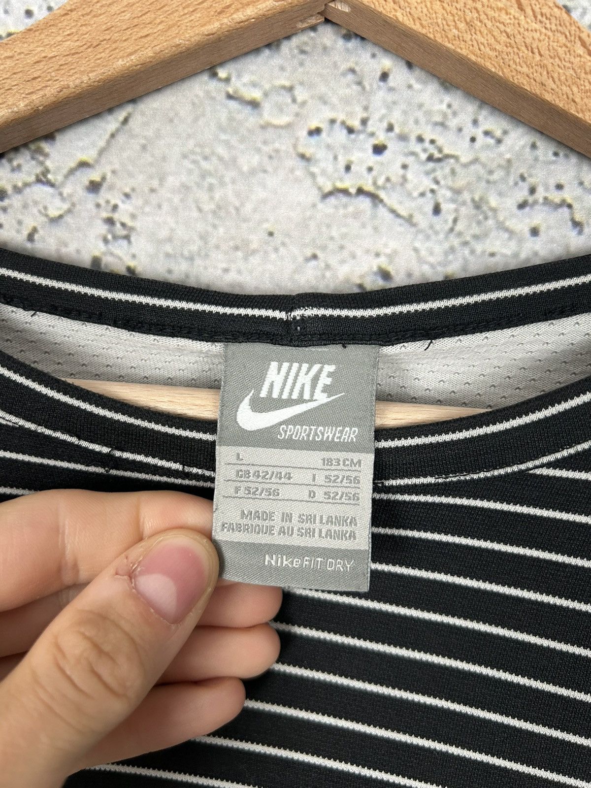 Nike Vintage Nike Stripped Jersey Longsleeve Sportswear Hype Size US L / EU 52-54 / 3 - 5 Thumbnail