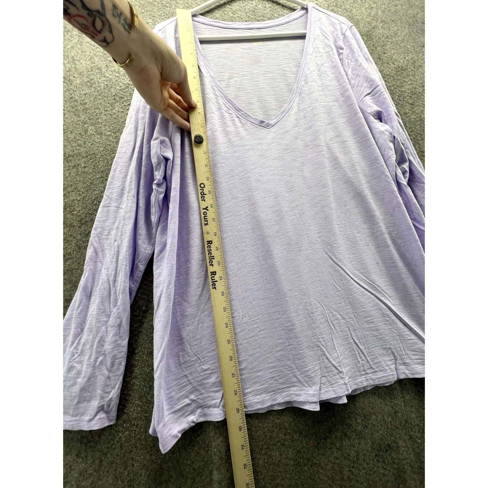 Lilly Pulitzer Lilly Pulitzer Shirt Womens XXL Purple V Neck Long Sleeve Jersey Top Relaxed Fit Size XXL / US 16-18 / IT 52-54 - 2 Thumbnail