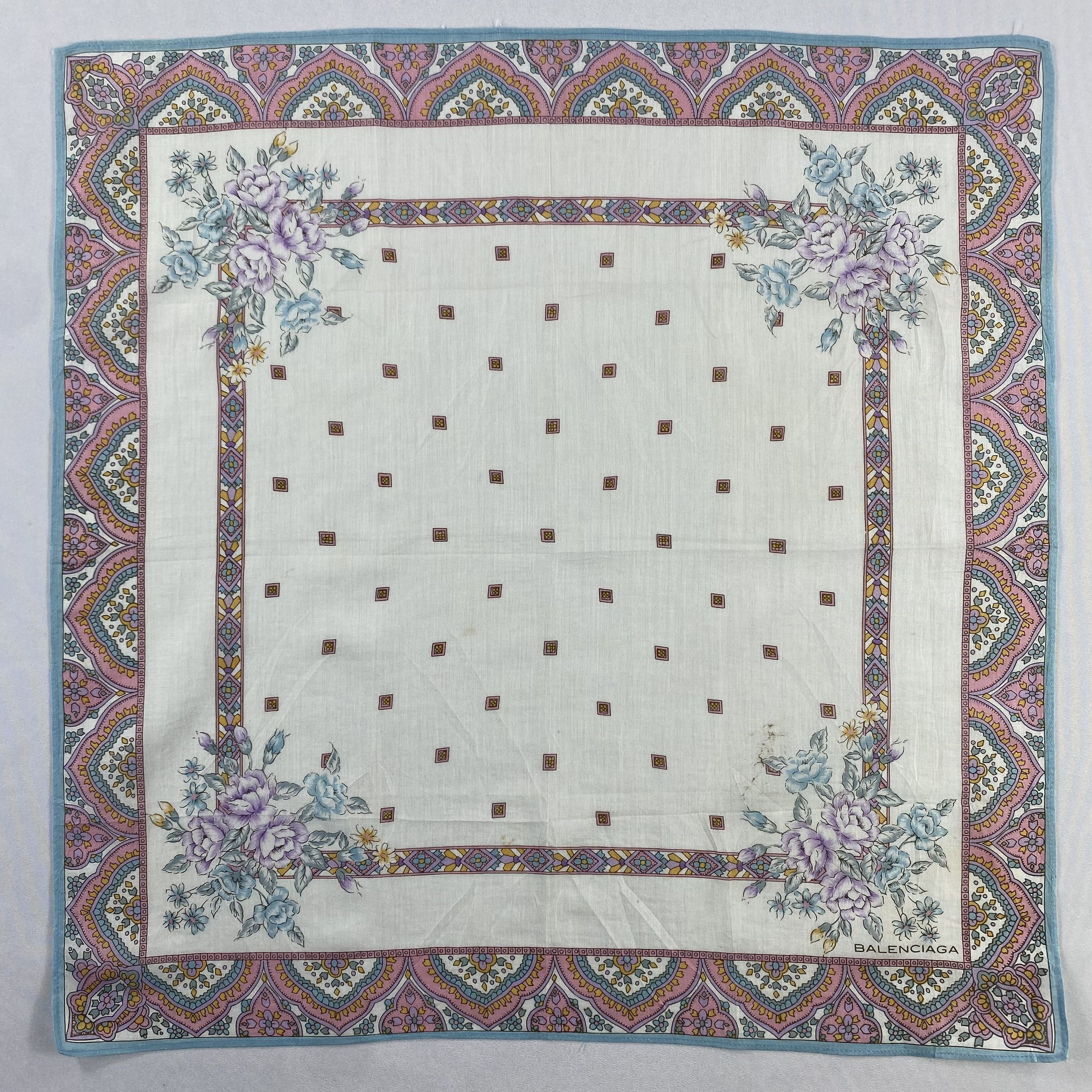 Vintage Balenciaga Bandana/ Handkerchief / Neckerchief-P1766 Size ONE SIZE - 1 Thumbnail