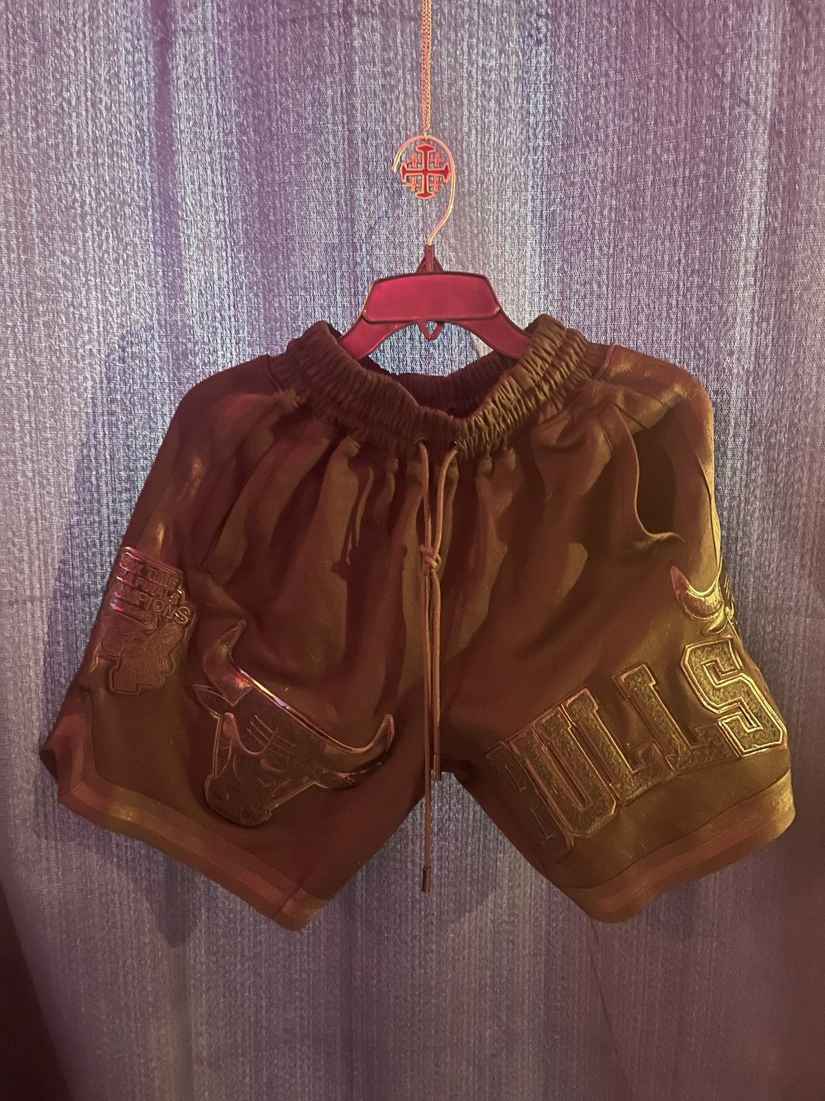 NBA × Vintage Chicago Bulls Size US 28 / EU 44 - 1 Thumbnail