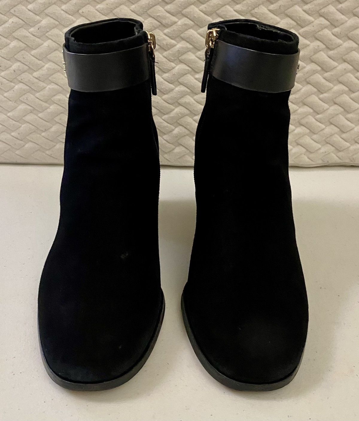 Kate Spade Kate Spade NY Black Suede Logo Ankle Morgan Bootie 9 US VGC Size US 9 / IT 39 - 2 Thumbnail