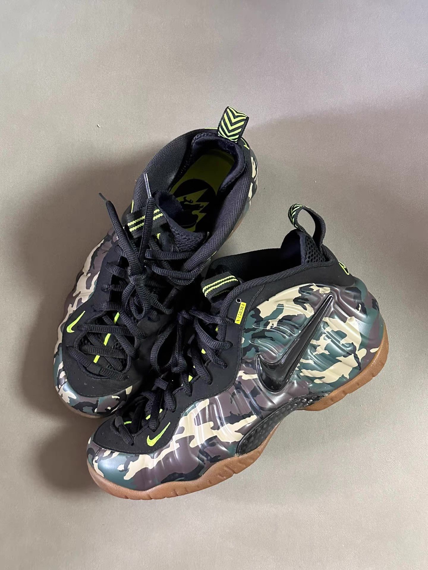 Nike Nike Camo Foamposite Ｑ20 Size US 9 / EU 42 - 1 Thumbnail