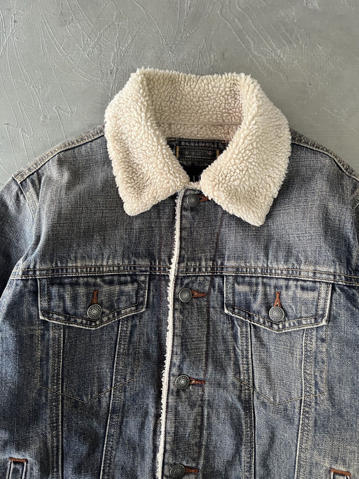 Gap Vintage Gap Shearling Sherpa Denim Trucker Jacket Size US S / EU 44-46 / 1 - 2 Thumbnail